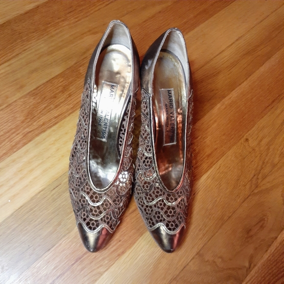 Mario Valentino Shoes - Mario Valentino Size 6 Vintage Kitten Heels Pumps Bronze Mario Valentino